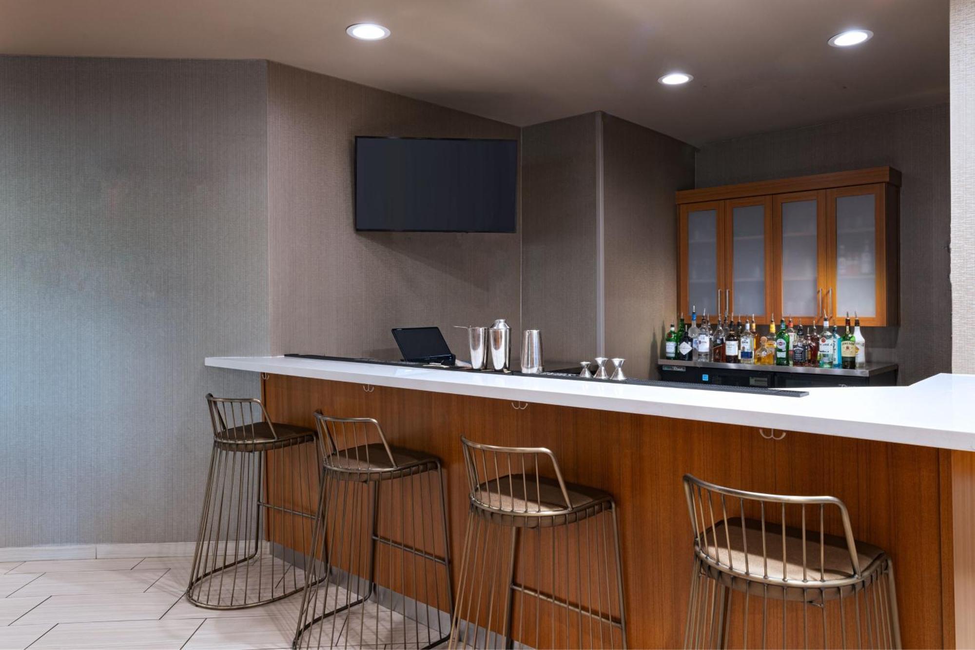 Springhill Suites By Marriott Dallas Dfw Airport East Las Colinas Irving Exterior photo