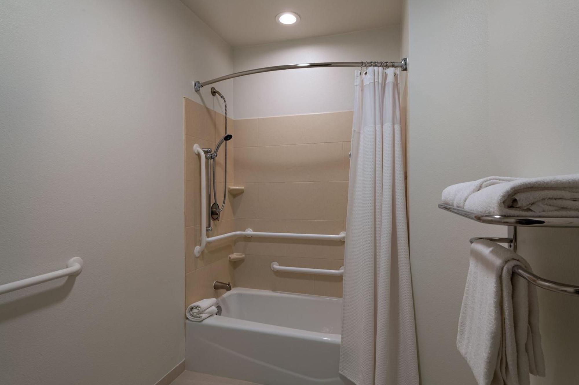 Springhill Suites By Marriott Dallas Dfw Airport East Las Colinas Irving Exterior photo